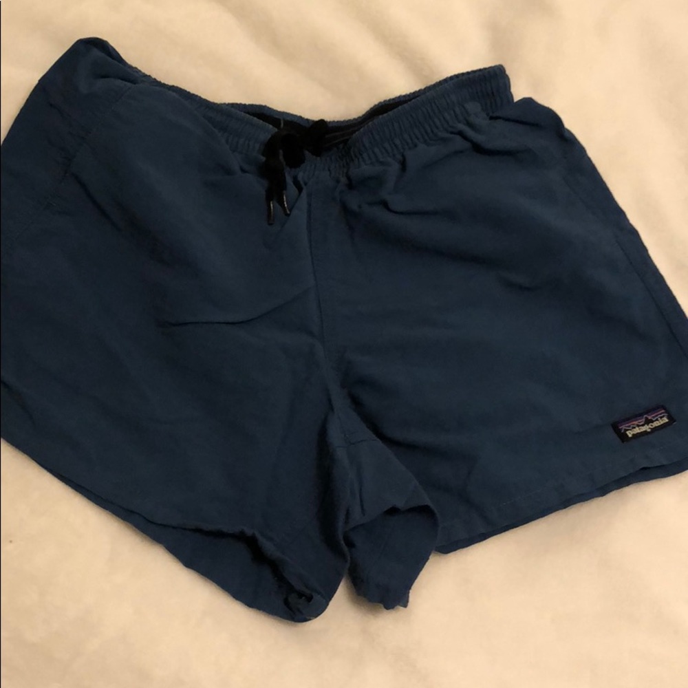 women’s patagonia baggies